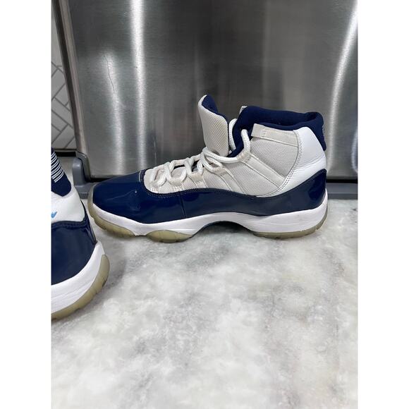 Nike Air Jordan 11 Retro Win Like 82 White Navy UNC Men’s Size 10.5 378037-123 main image 14